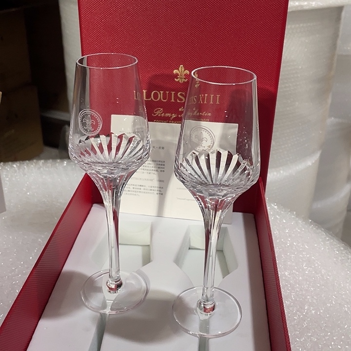 路易十三一套香槟杯