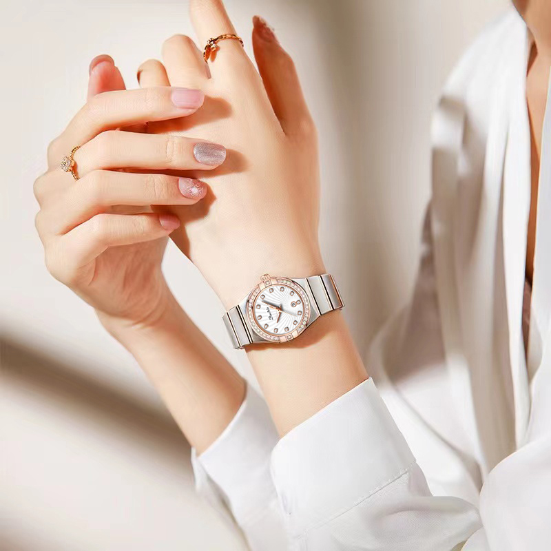 璀璨星空耀眼腕间腕表精致奢华气质绽放轻奢时尚女士手表WCJ