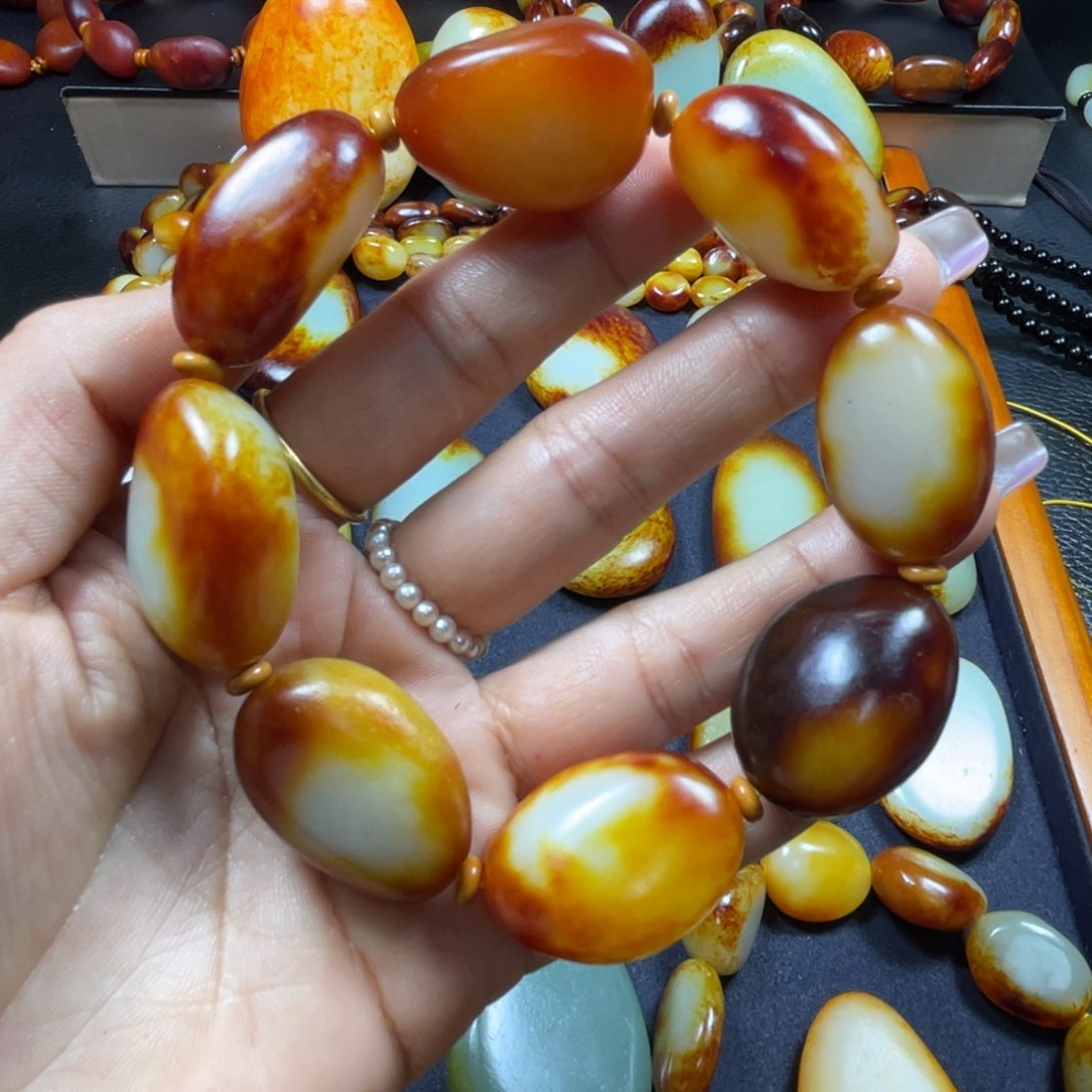 颈饰未镶嵌和田玉源