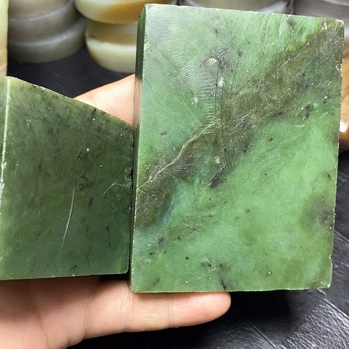 和田玉未镶嵌珠宝半成品