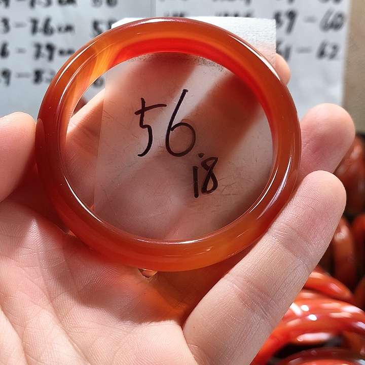 玛瑙/玉髓手镯未镶嵌