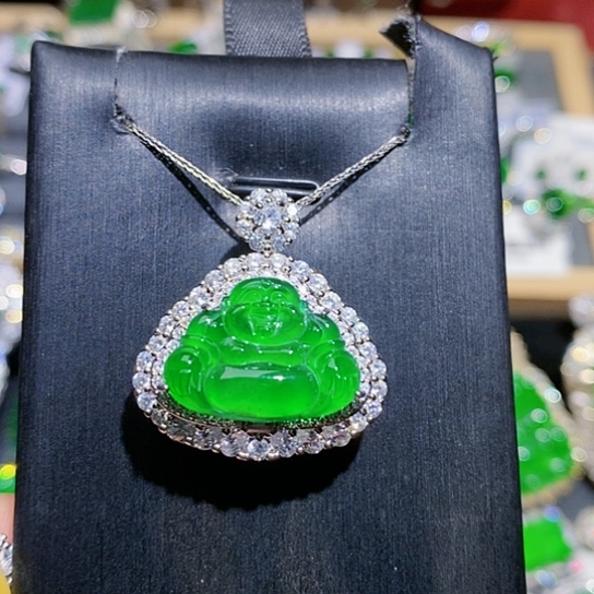 翡翠未镶嵌颈饰吊坠1