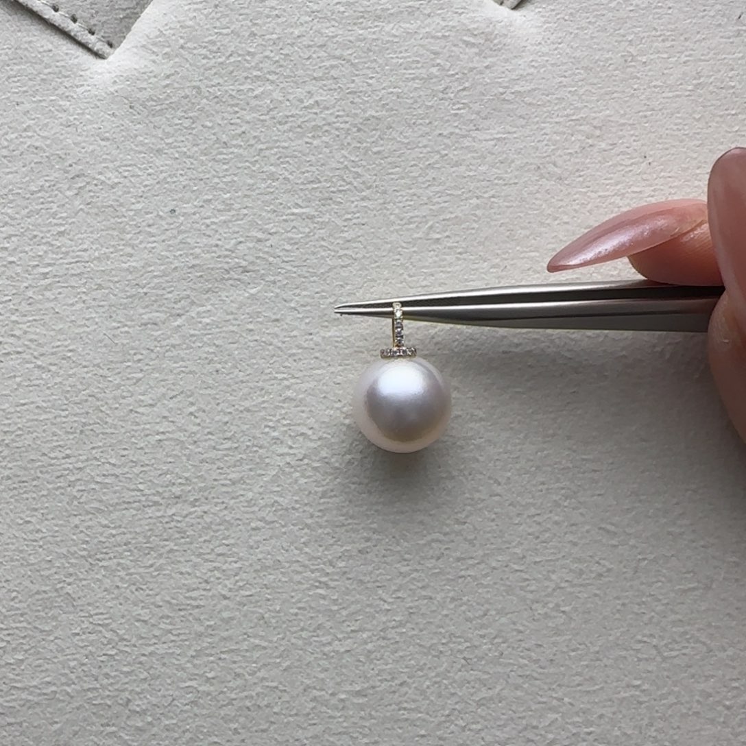 海水珍珠颈饰18K金镶嵌