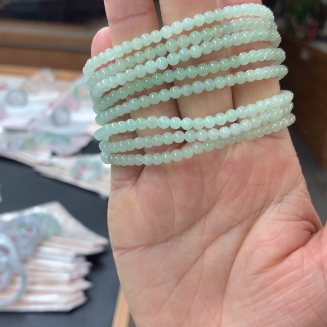 翡翠未镶嵌手镯手链多样性