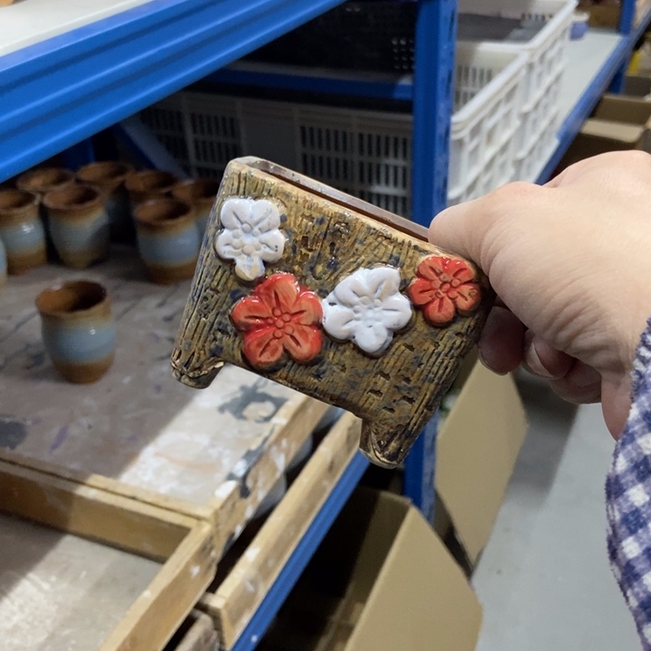 陶瓷花盆单场满9.9发9*7*7