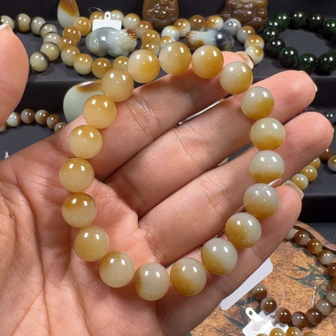 瑟***娜和田玉未镶嵌手链卡10