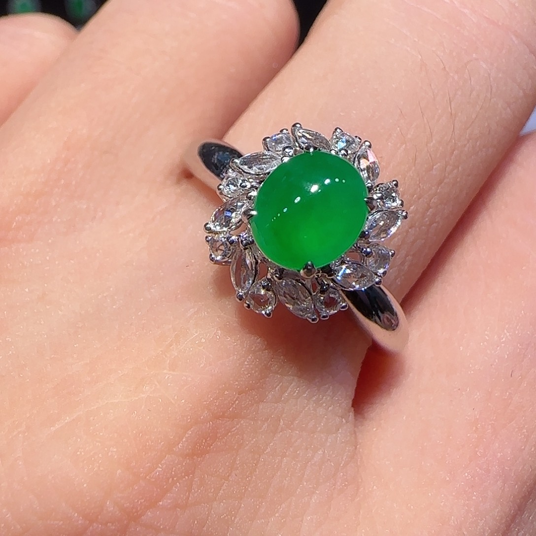 翡翠戒指18K金镶嵌戒指