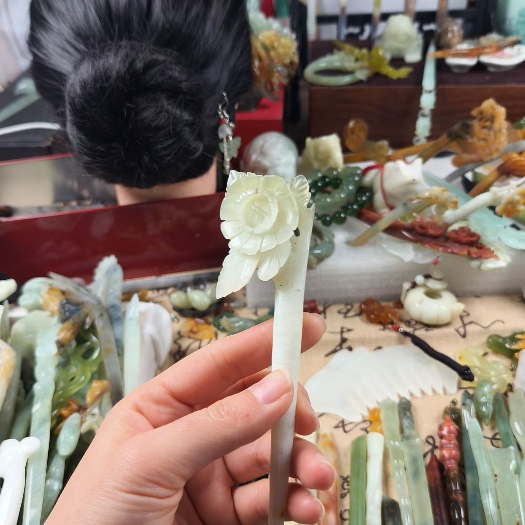 蛇纹石玉发饰合金