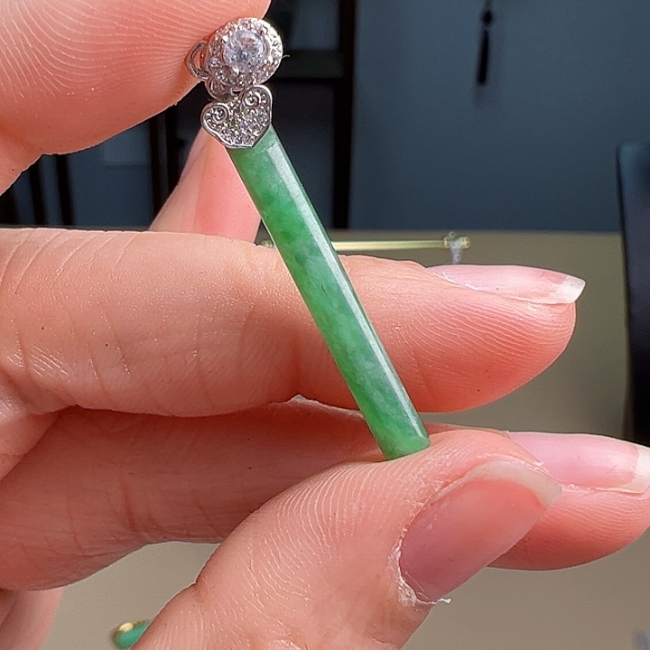 翡翠颈饰银S925镶嵌吊坠280