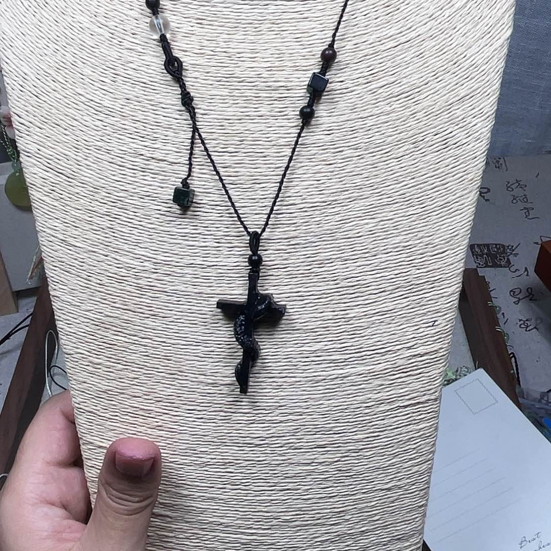 蛇纹石玉合金颈饰