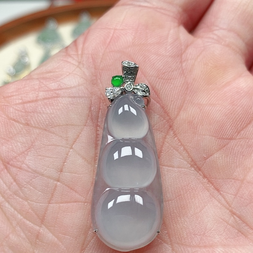 【闪购商品】翡翠吊坠(不含链)18K金镶嵌