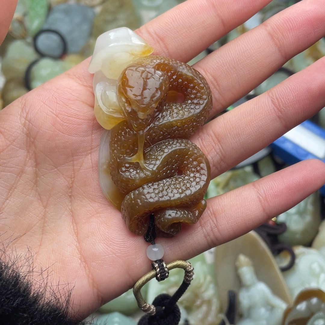 田***里和田玉未镶嵌颈饰