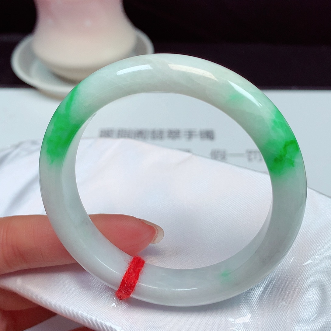 翡翠未镶嵌手镯1547