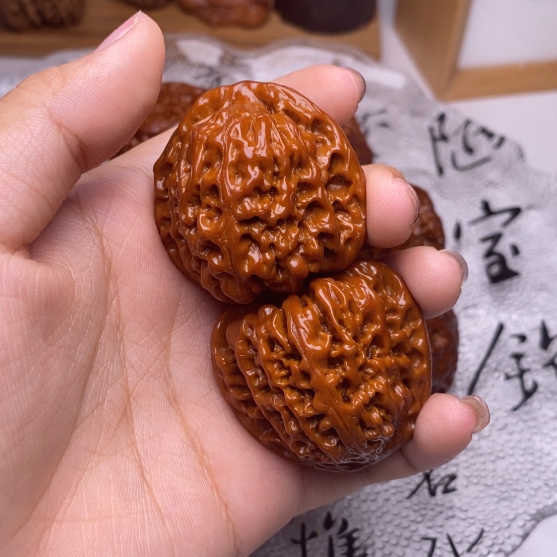 分***了文玩核桃文玩核桃