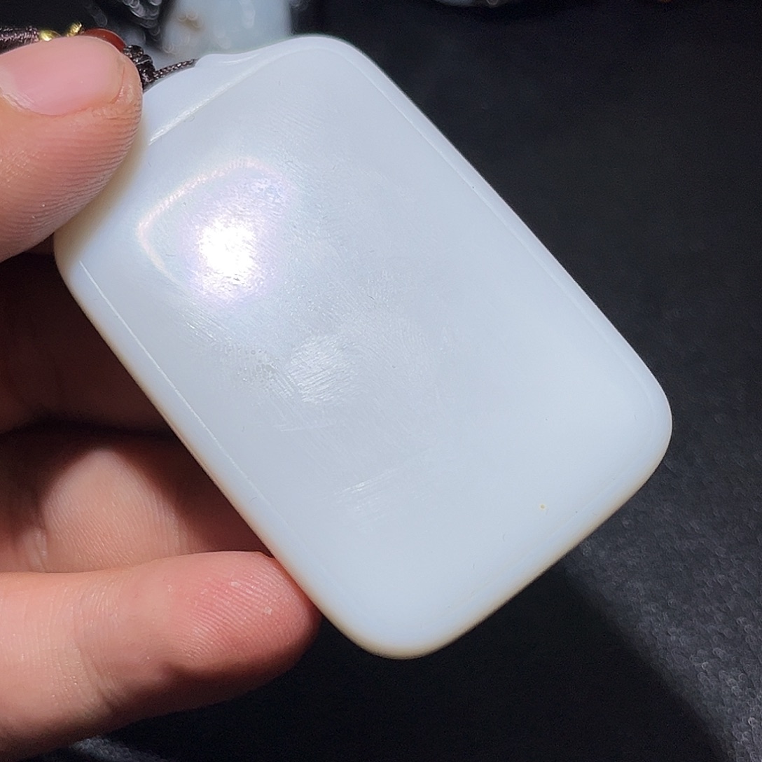 霸***天和田玉未镶嵌颈饰CC