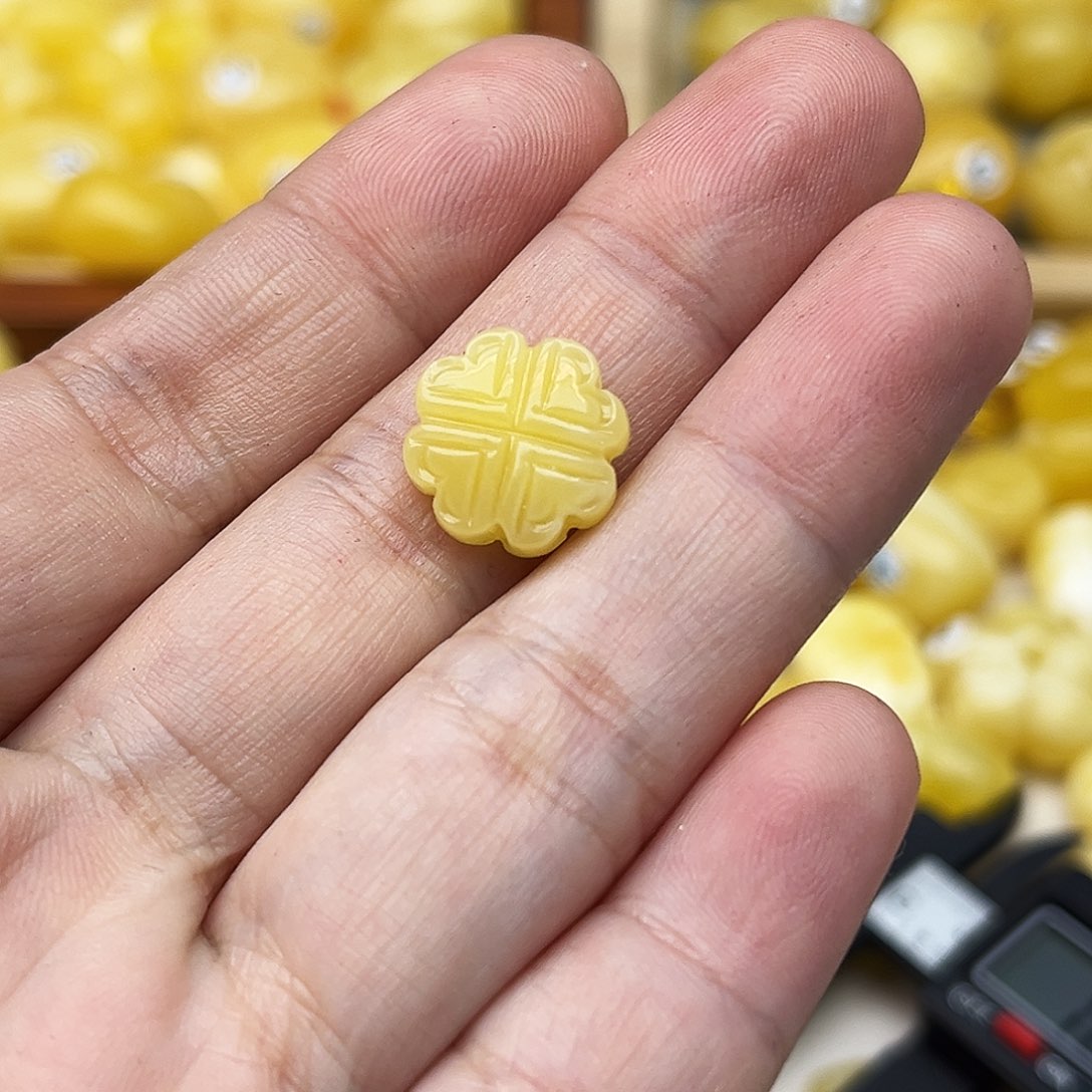 蜜蜡未镶嵌裸石天然