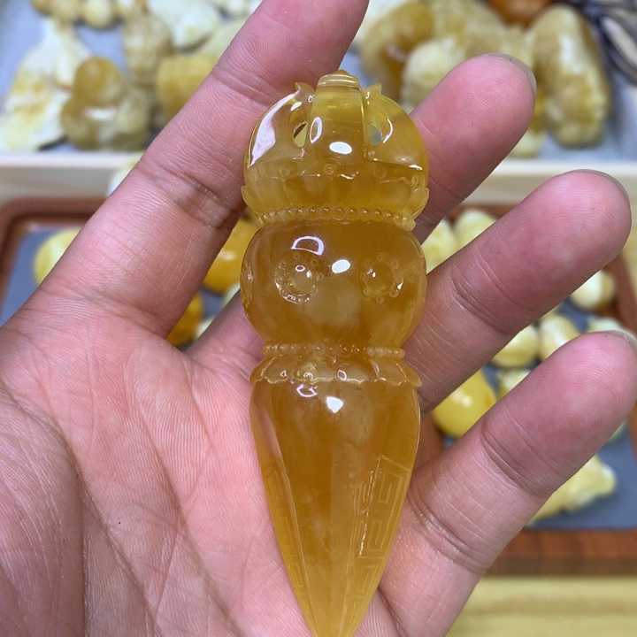 【闪购商品】琥珀珠宝奇石未镶嵌31.5克金刚杵