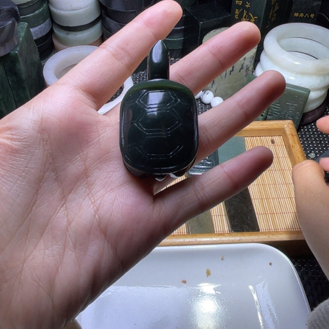 未镶嵌和田玉珠宝半成品