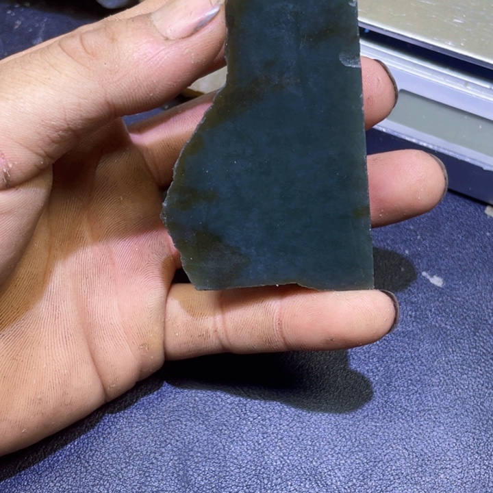 未镶嵌和田玉珠宝半成品