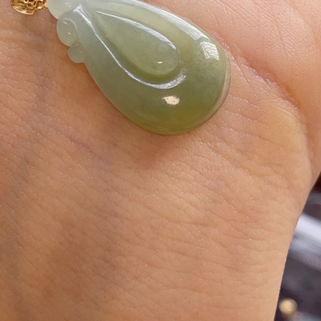 翡翠颈饰18K金镶嵌福贝