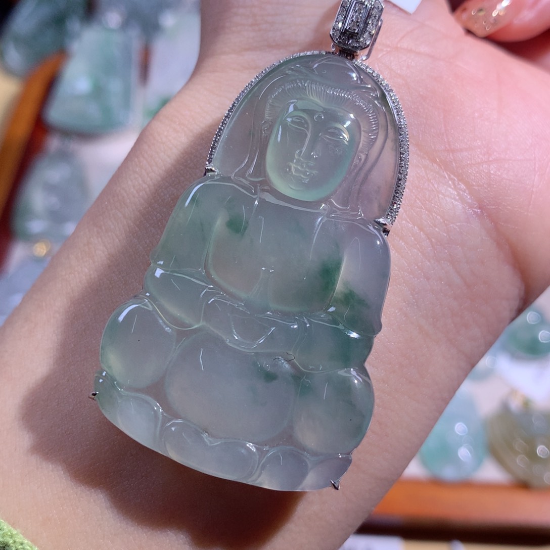 翡翠吊坠(不含链)18K金镶嵌冰飘花观音