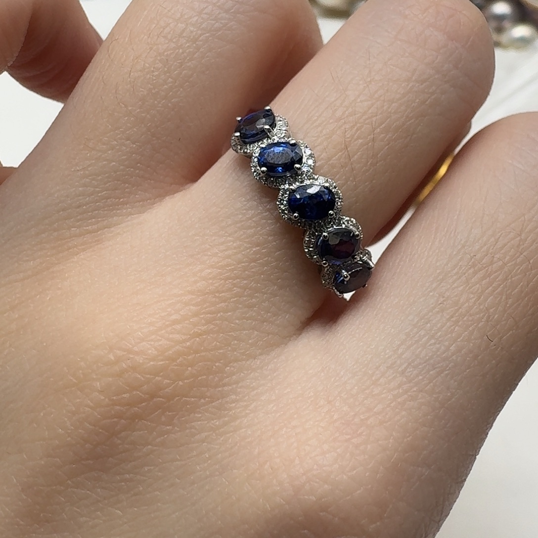 戒指蓝宝石未镶嵌