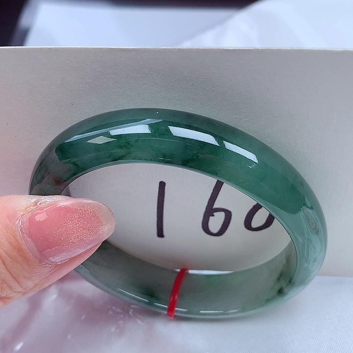 翡翠手镯（贵妃镯）未镶嵌翡翠