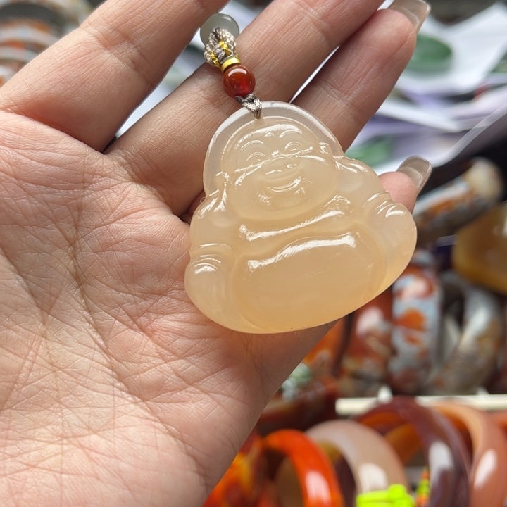 石英质玉颈饰未镶嵌