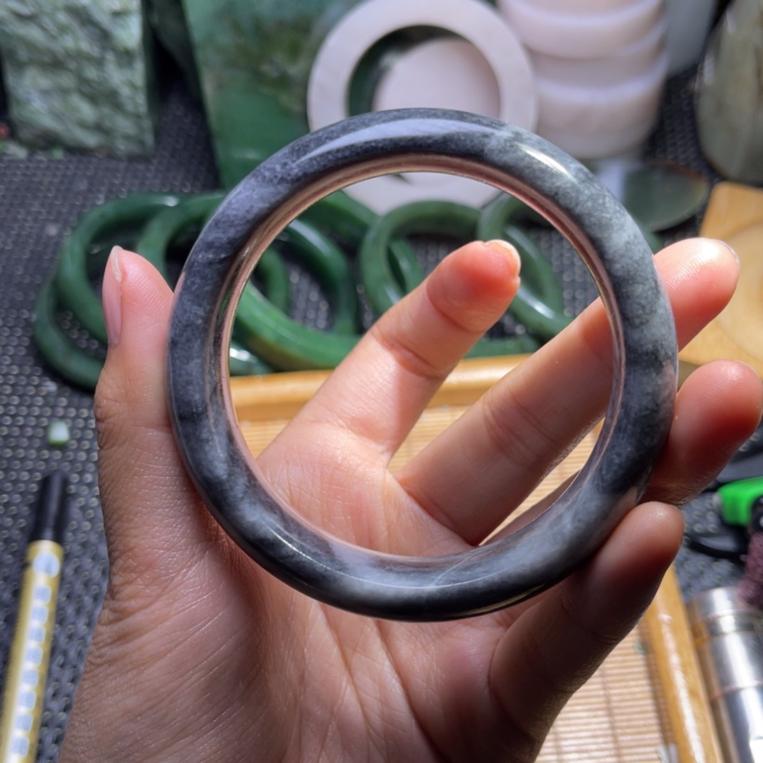 未镶嵌和田玉珠宝半成品