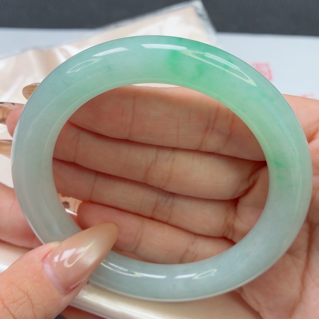 未镶嵌手镯翡翠36