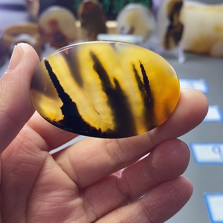 玛瑙/玉髓未镶嵌珠宝半成品114