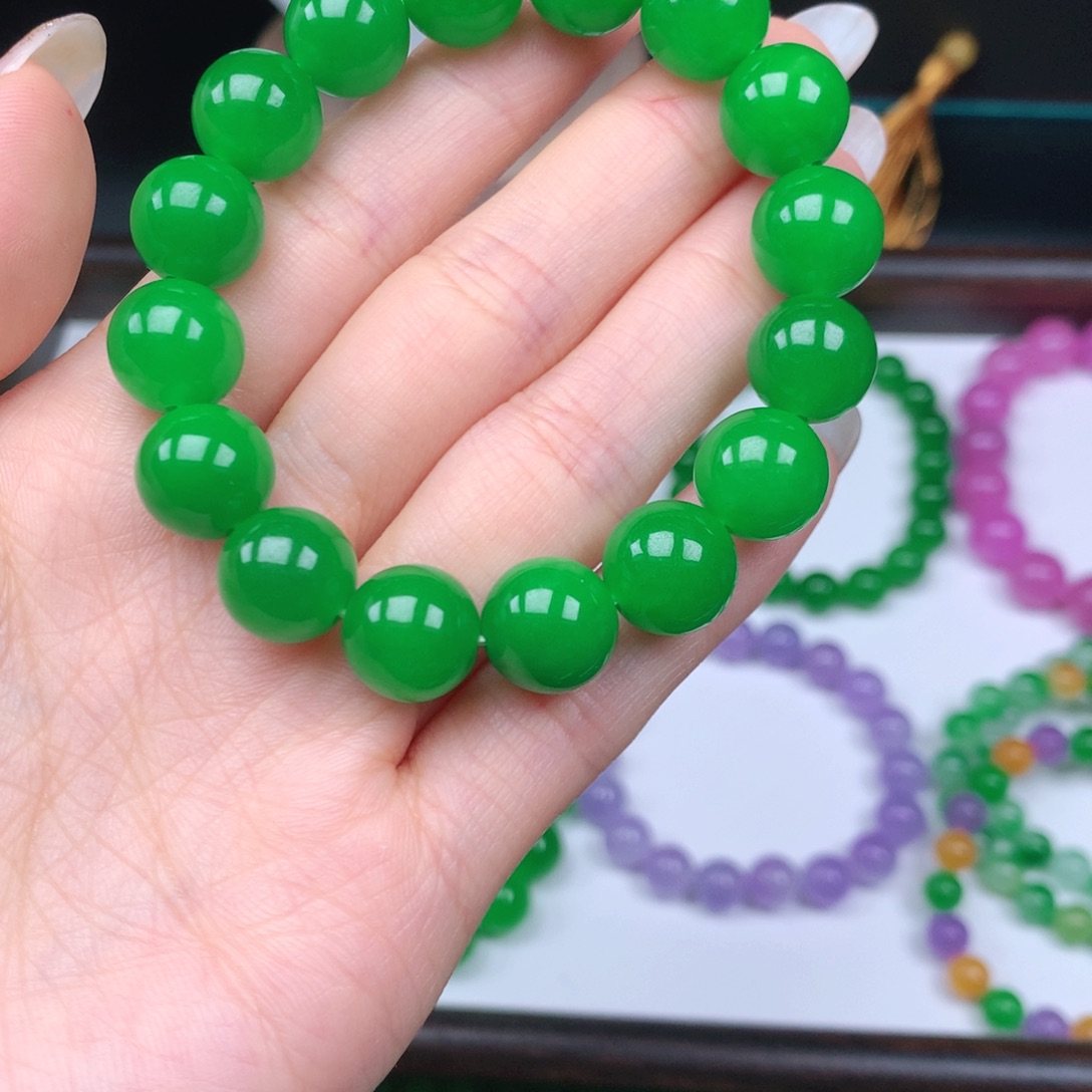 开***6一物一拍，卡12阳绿色手串