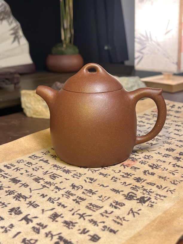 黄龙山千禧紫泥 秦权壶 200毫升