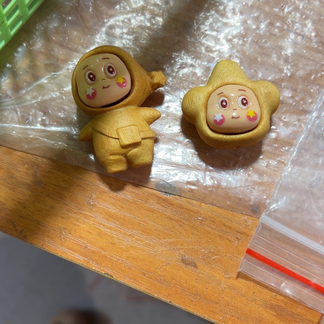 只买单纯的吊坠，没带链子，属的性质。