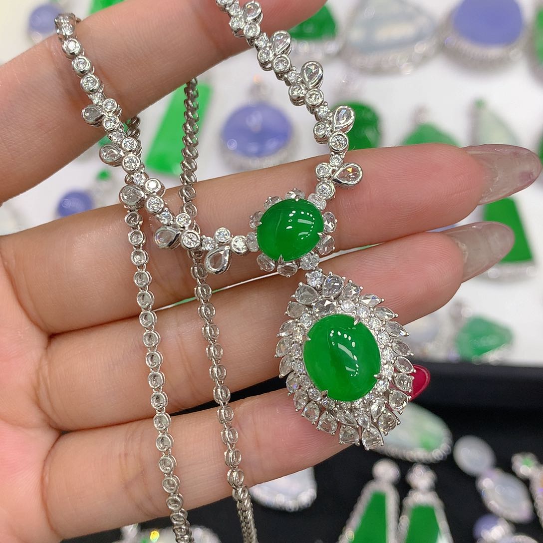 翡翠颈饰18K金镶嵌111111111111