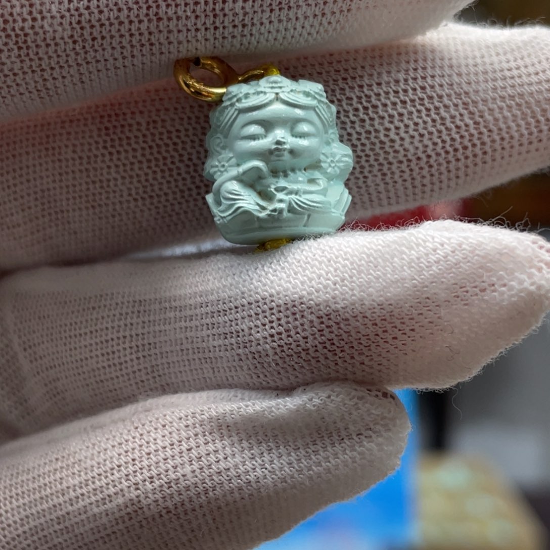 绿松石未镶嵌挂件