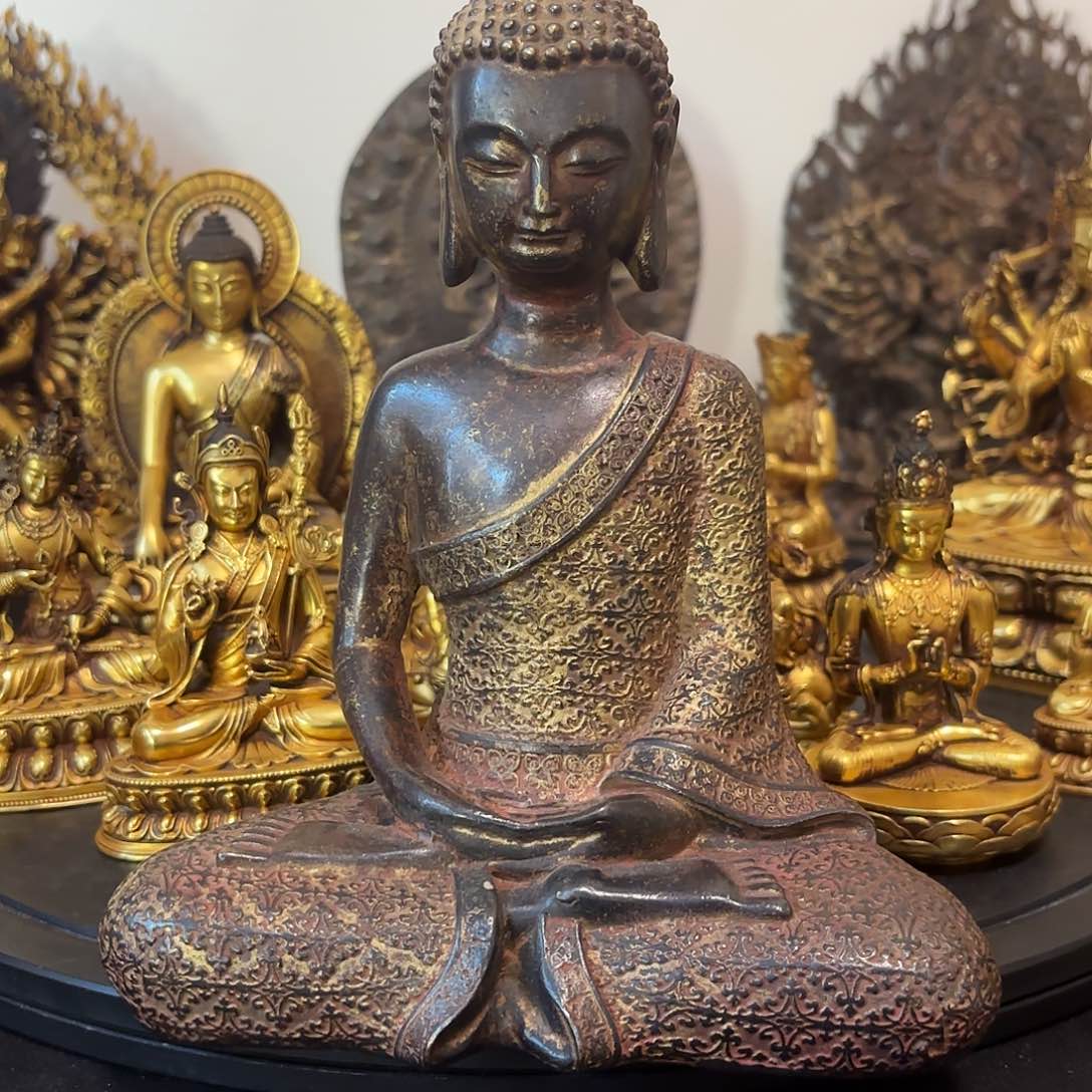 释伽牟尼黄铜摆件