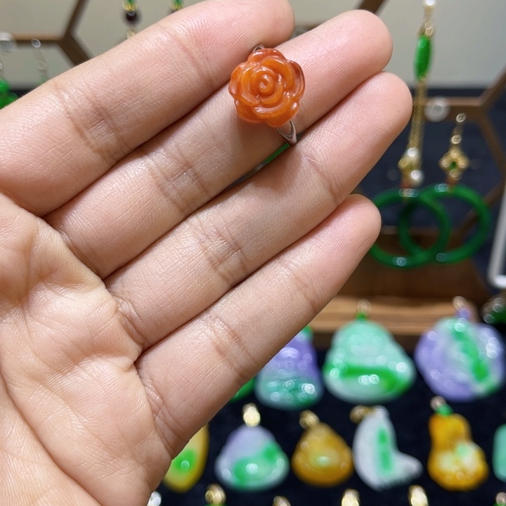 翡翠颈饰银S925镶嵌介子