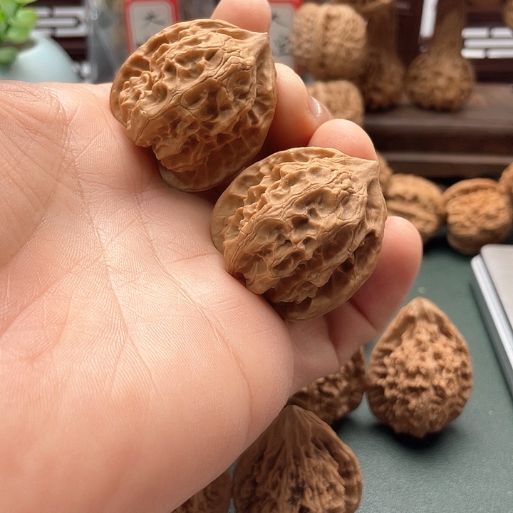 文玩核桃吊坠36白蛇骨