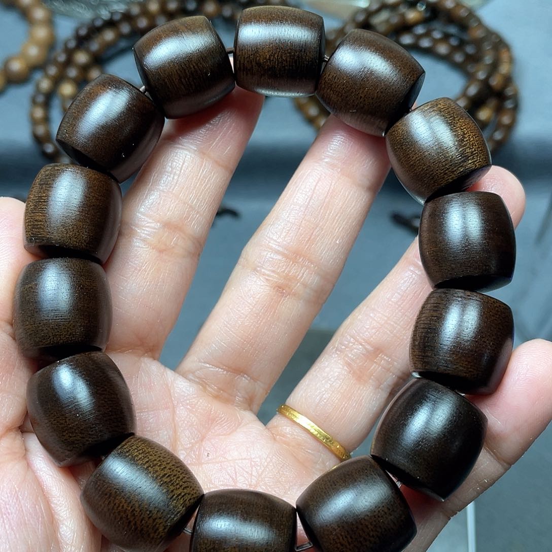 沉香手串芽庄白棋1.6