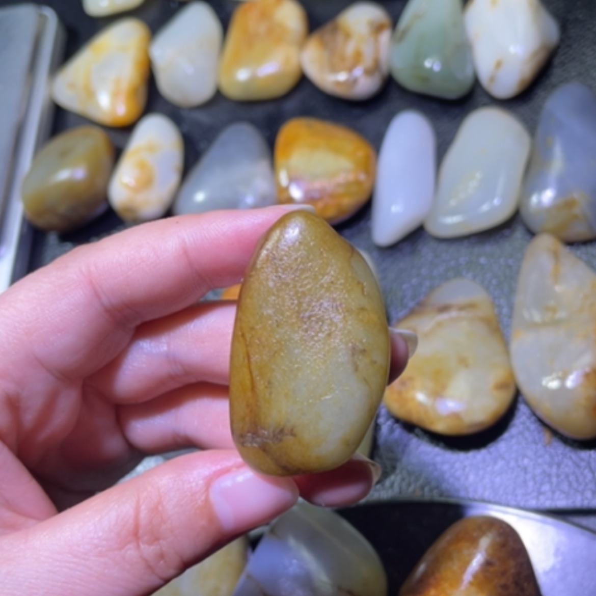 【闪购商品】颈饰未镶嵌和田玉（子料）