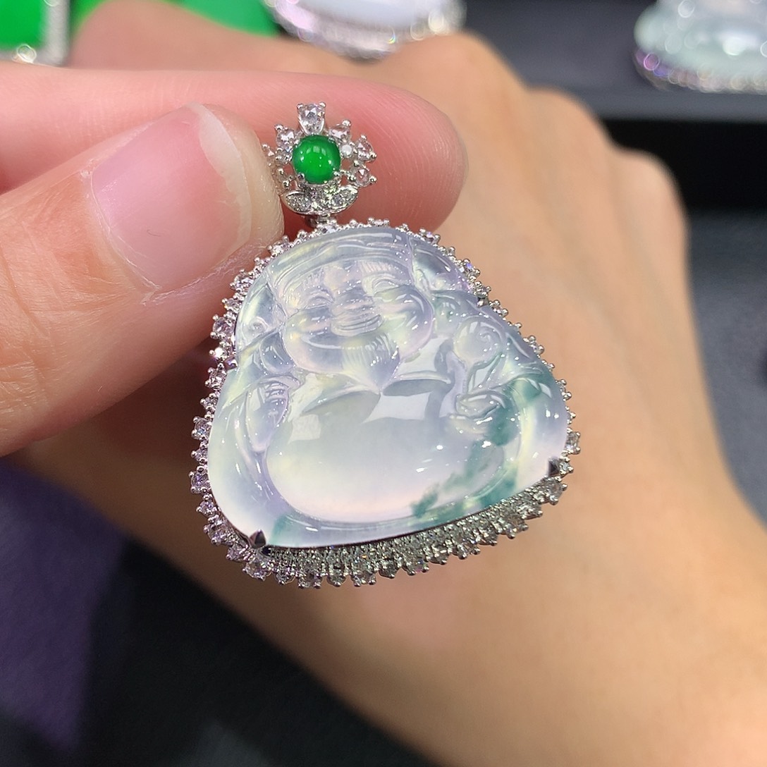 翡翠18K金镶嵌吊坠(赠链)