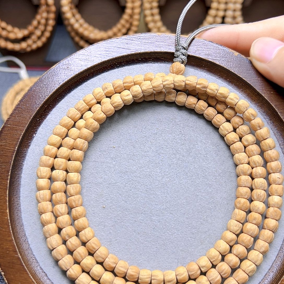 大***爸手串柏香籽/百香籽