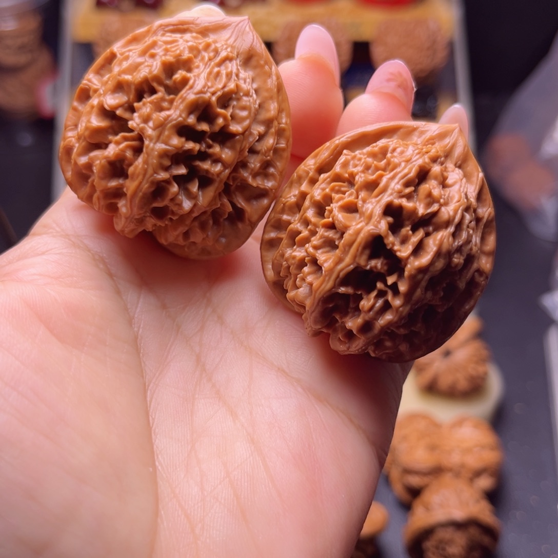 文玩核桃吊坠小众玉麒麟