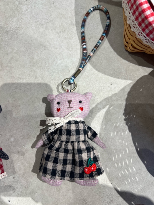 老莫推荐非常好看黑格子熊挂件