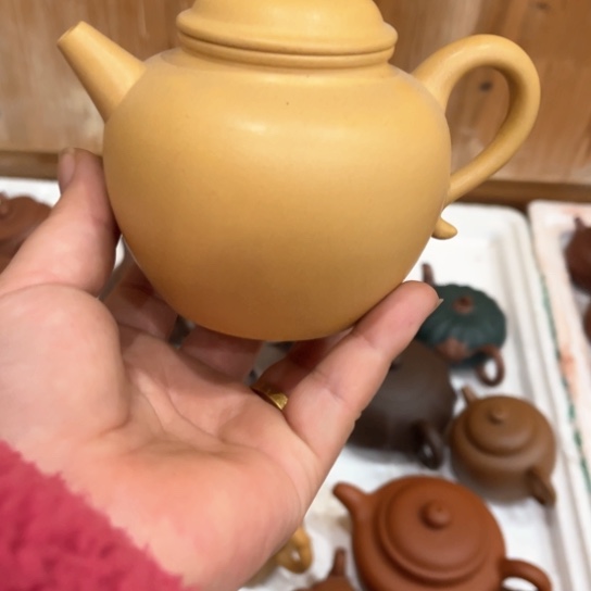 紫砂茶壶瑕疵……………………