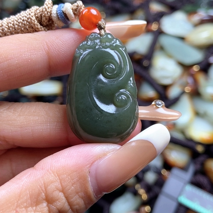 和田玉颈饰未镶嵌