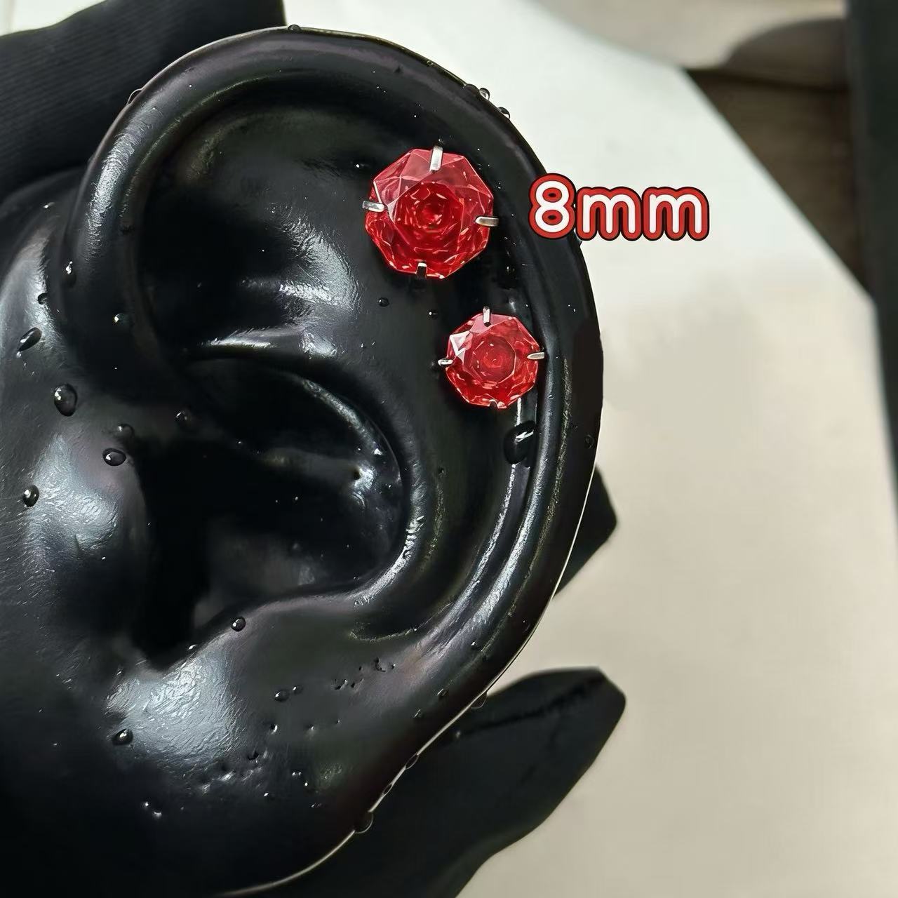 钛合金合成锆石耳饰 F136钛合金八边形玫瑰锆石爆闪耳钉