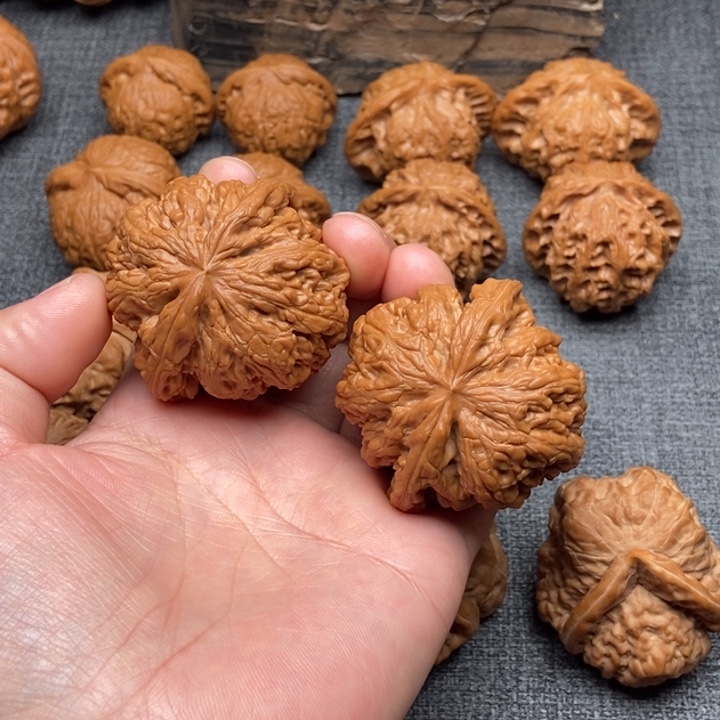 把件文玩核桃颜***粗筋47