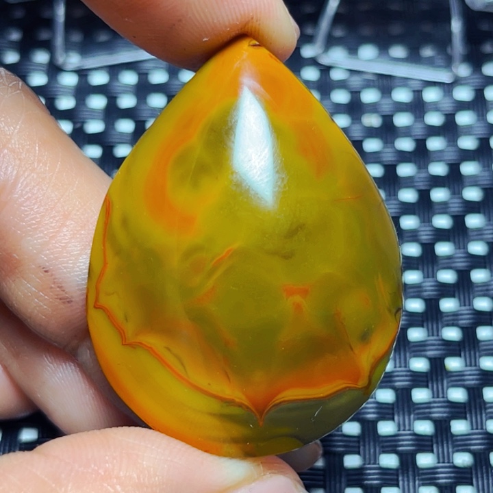 玛瑙/玉髓颈饰未镶嵌小****?
